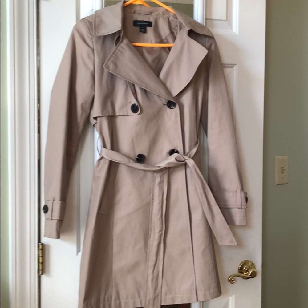 Too small and worn only once as a result.